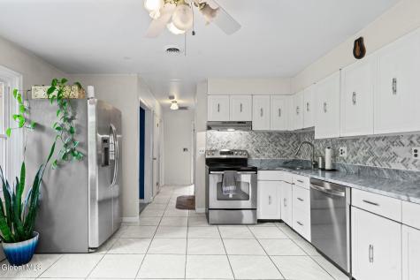24 Warwick Avenue Albany NY 12205