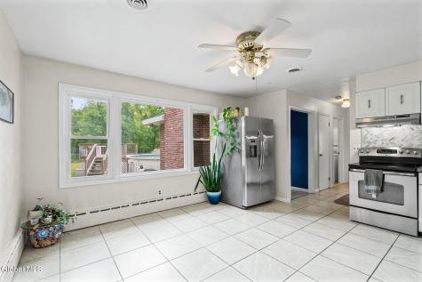 24 Warwick Avenue Albany NY 12205