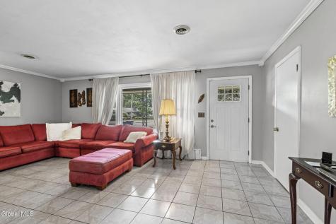 24 Warwick Avenue Albany NY 12205