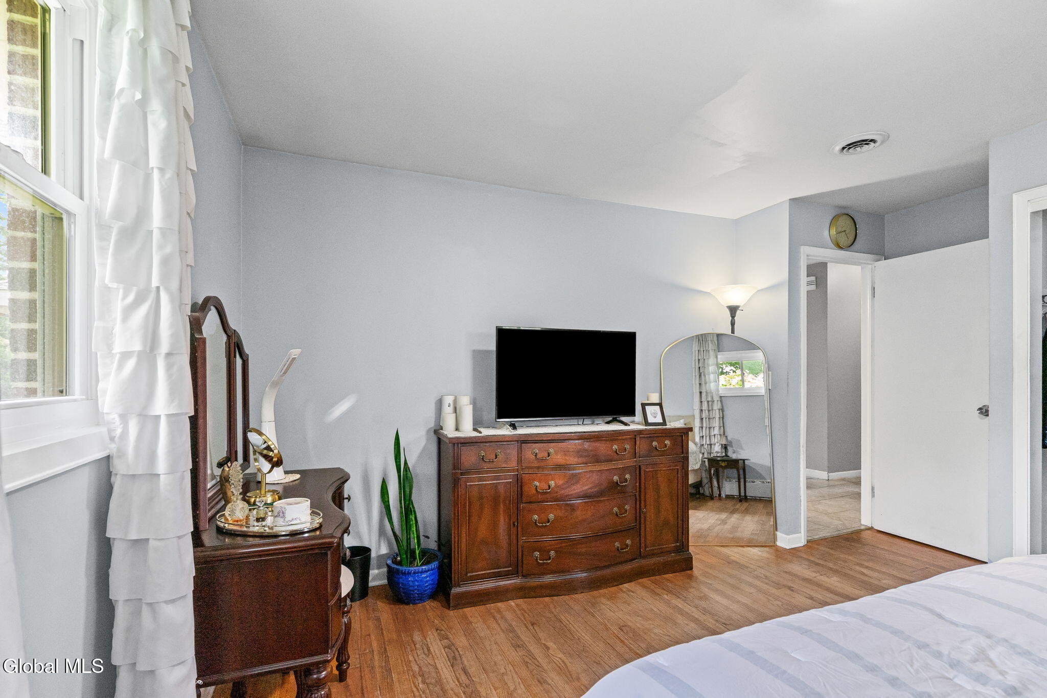 24 Warwick Avenue Albany NY 12205