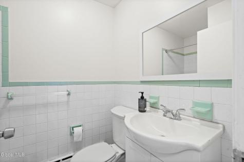 24 Warwick Avenue Albany NY 12205