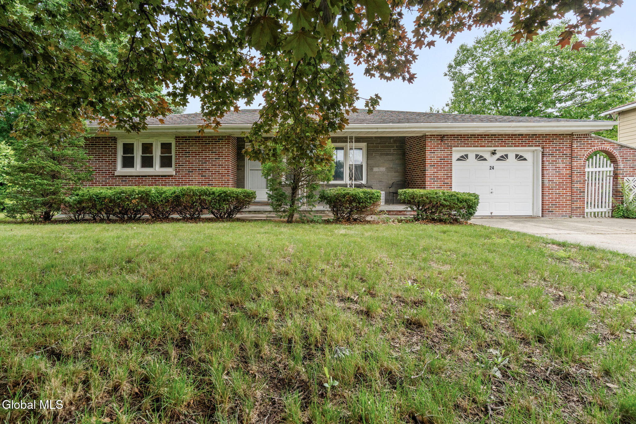 24 Warwick Avenue Albany NY 12205