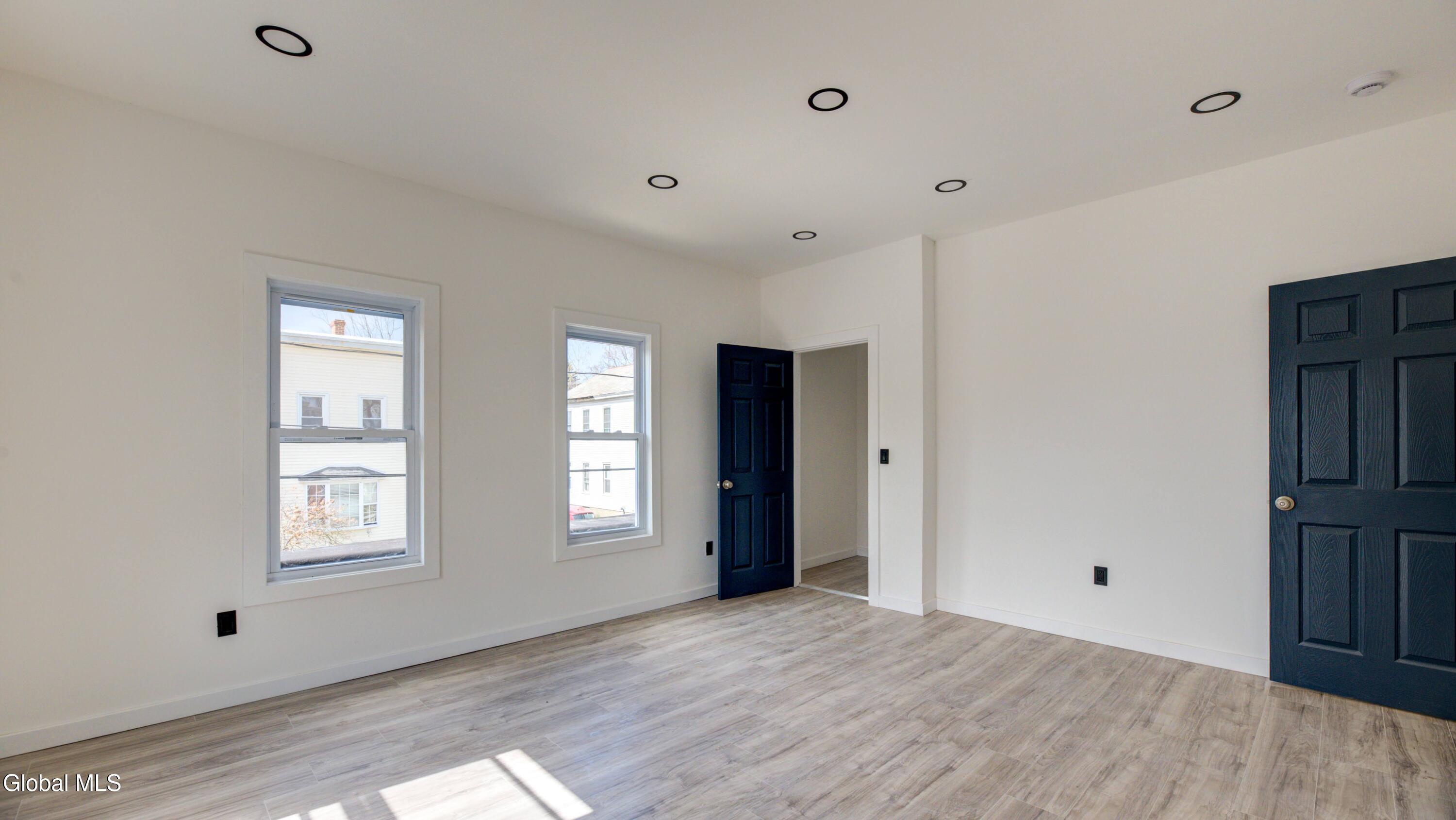 24 Jay Street Amsterdam NY 12010