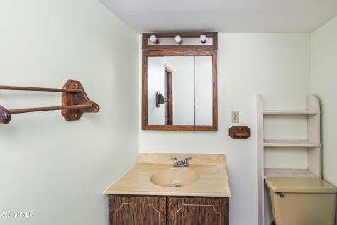 1704 Us Route 9w Selkirk NY 12158