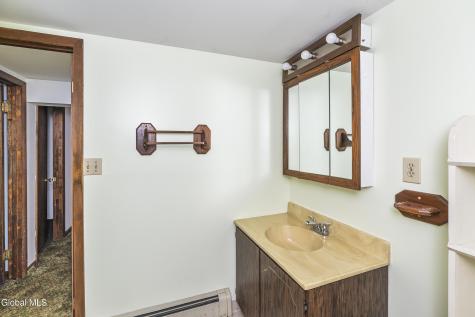 1704 Us Route 9w Selkirk NY 12158