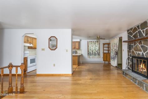 1704 Us Route 9w Selkirk NY 12158