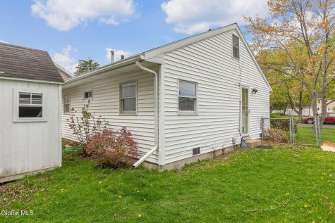 287 New York Avenue Cohoes NY 12047