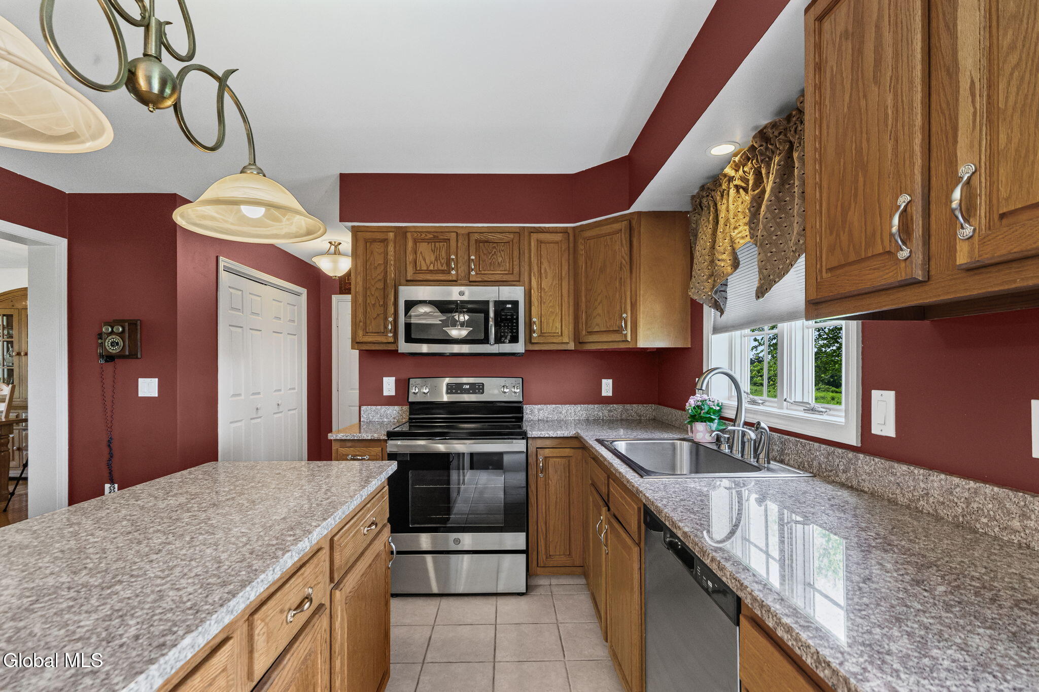 182 Lawson Road Pattersonville NY 12137