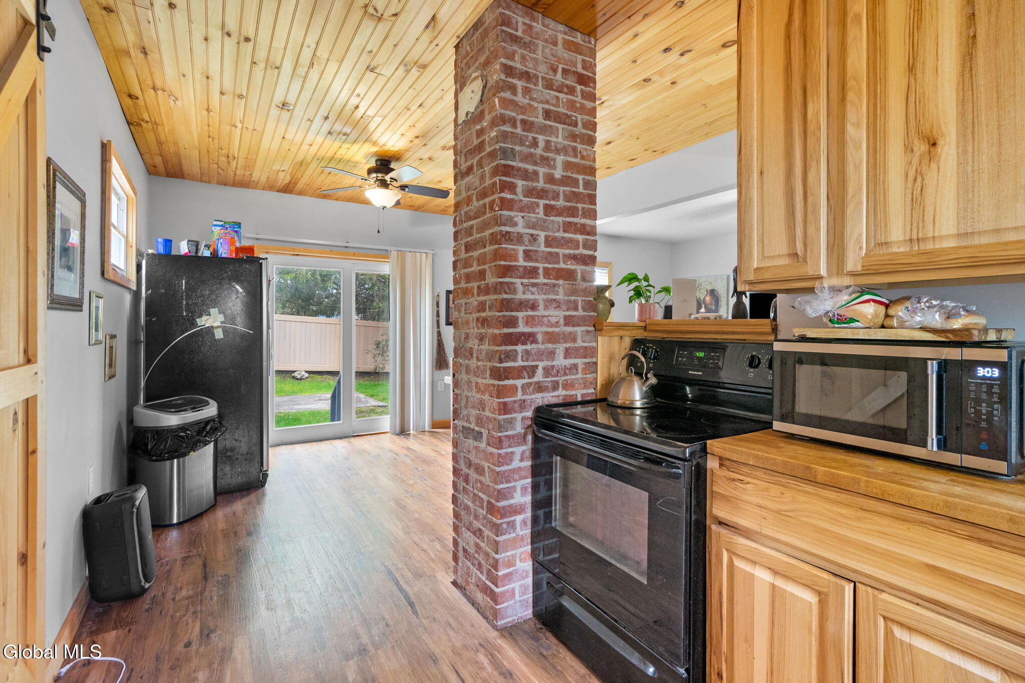 2 W 10th Avenue Gloversville NY 12078