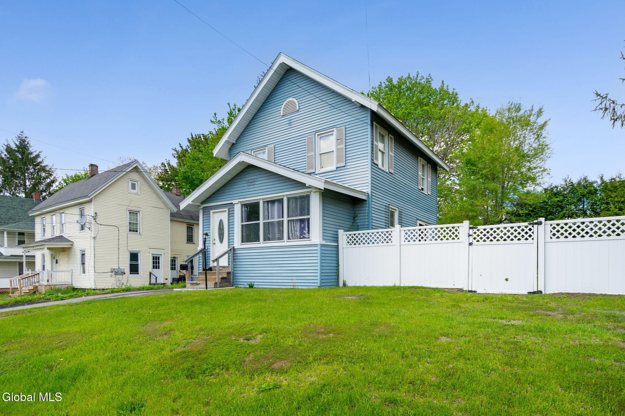 2 W 10th Avenue Gloversville NY 12078