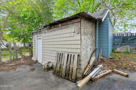 2 W 10th Avenue Gloversville NY 12078