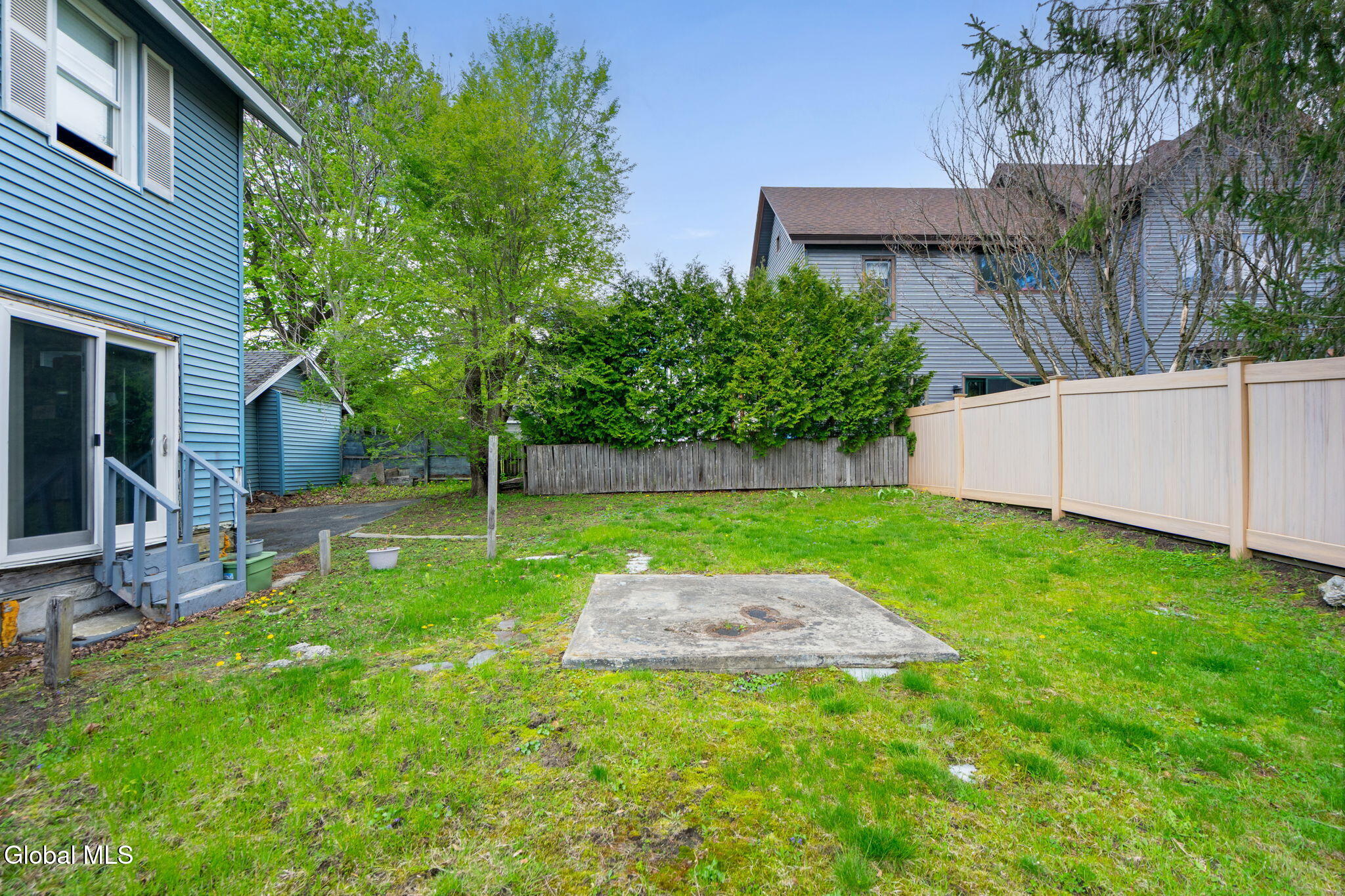 2 W 10th Avenue Gloversville NY 12078