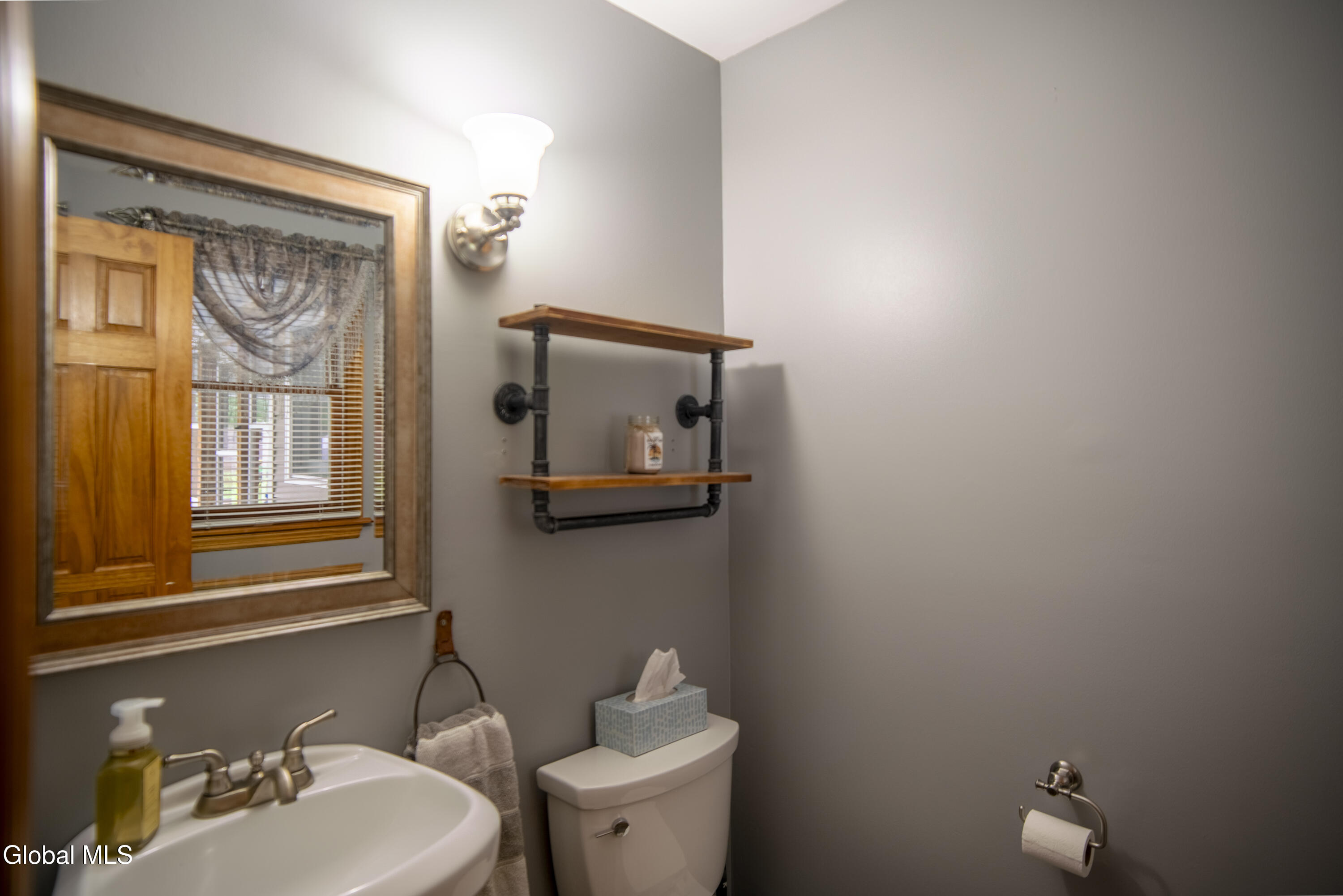 26 Thunder Run Gansevoort NY 12831