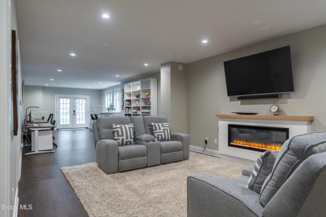 8 Caitlin Court Saratoga Springs NY 12866