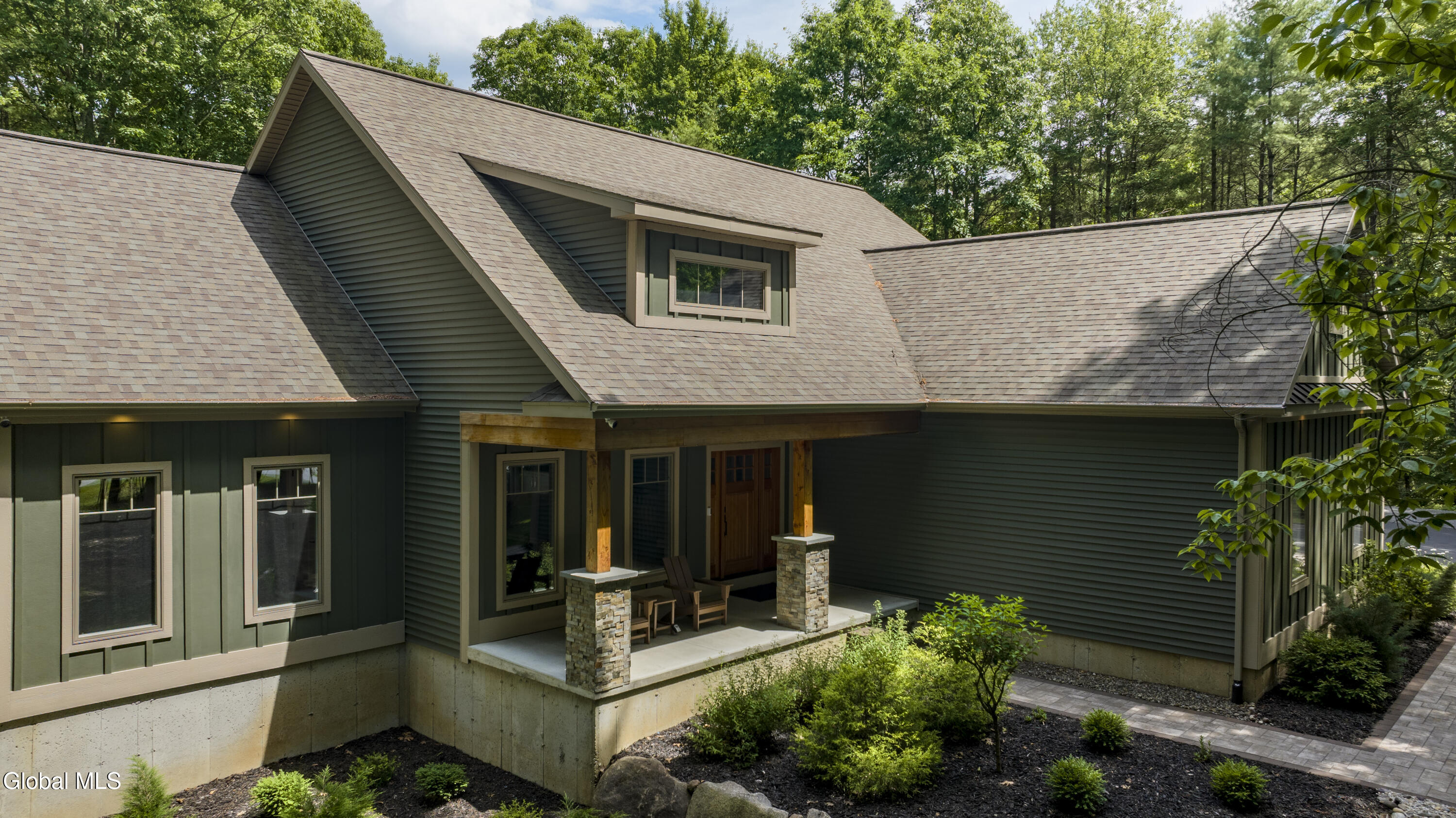 8 Caitlin Court Saratoga Springs NY 12866