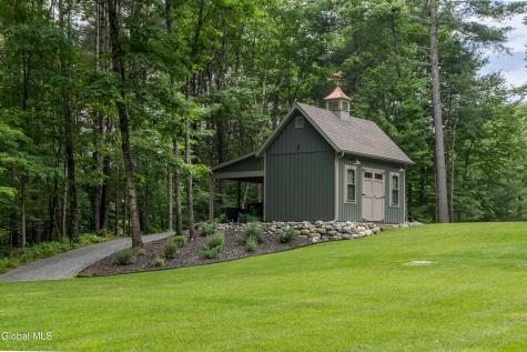 8 Caitlin Court Saratoga Springs NY 12866