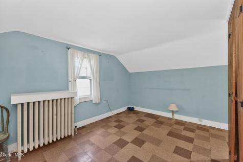 520 Mcchesney Ave Extension Troy NY 12180