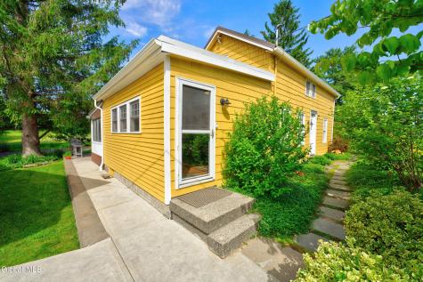 520 Mcchesney Ave Extension Troy NY 12180
