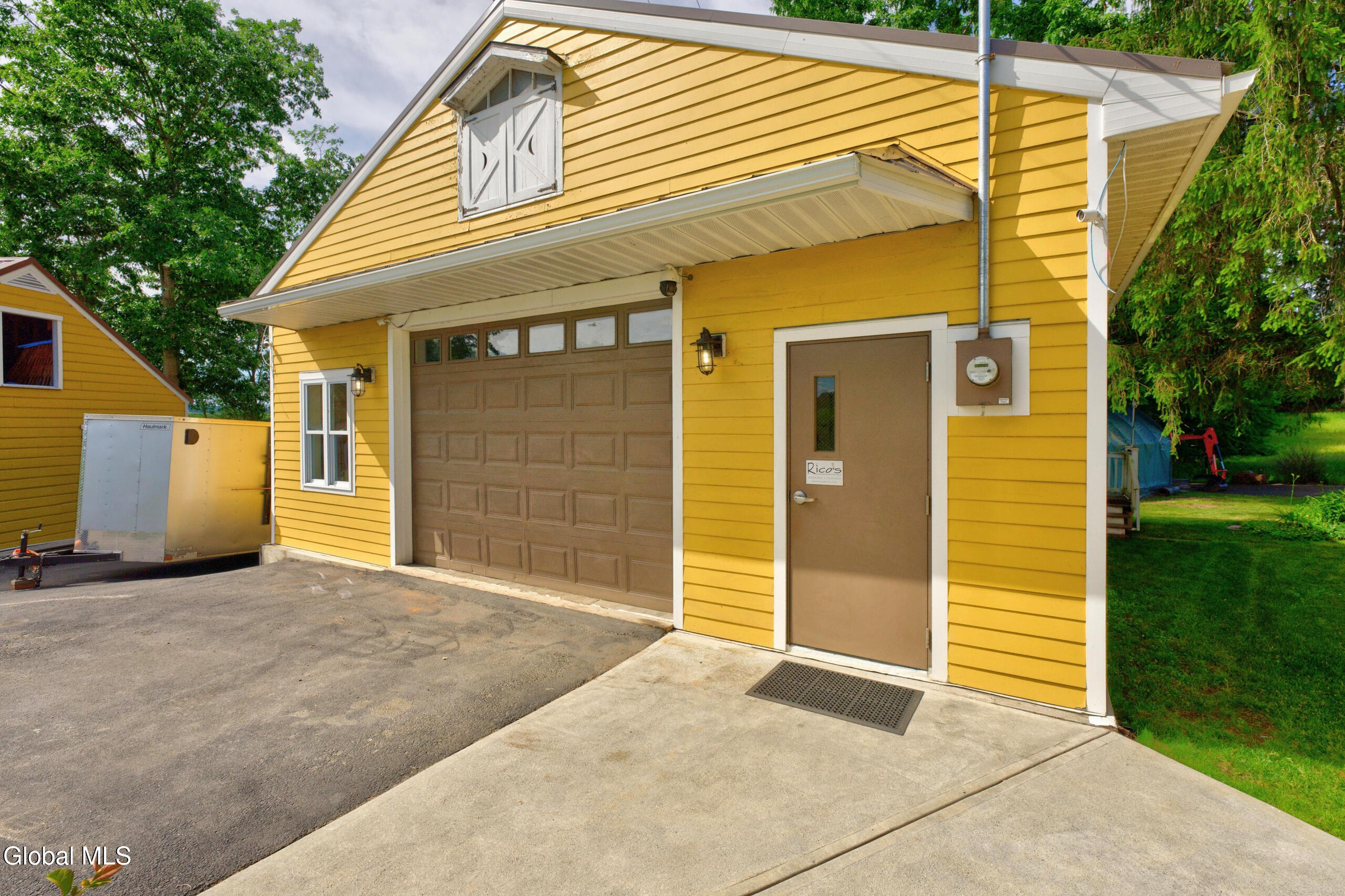 520 Mcchesney Ave Extension Troy NY 12180