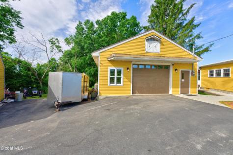520 Mcchesney Ave Extension Troy NY 12180