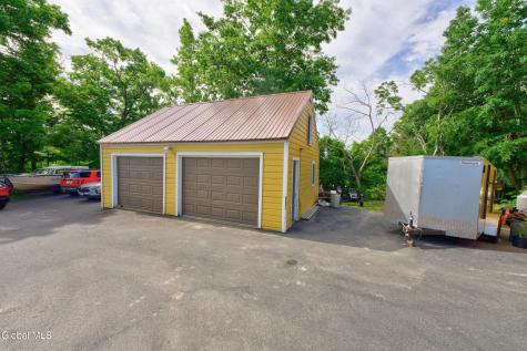 520 Mcchesney Ave Extension Troy NY 12180