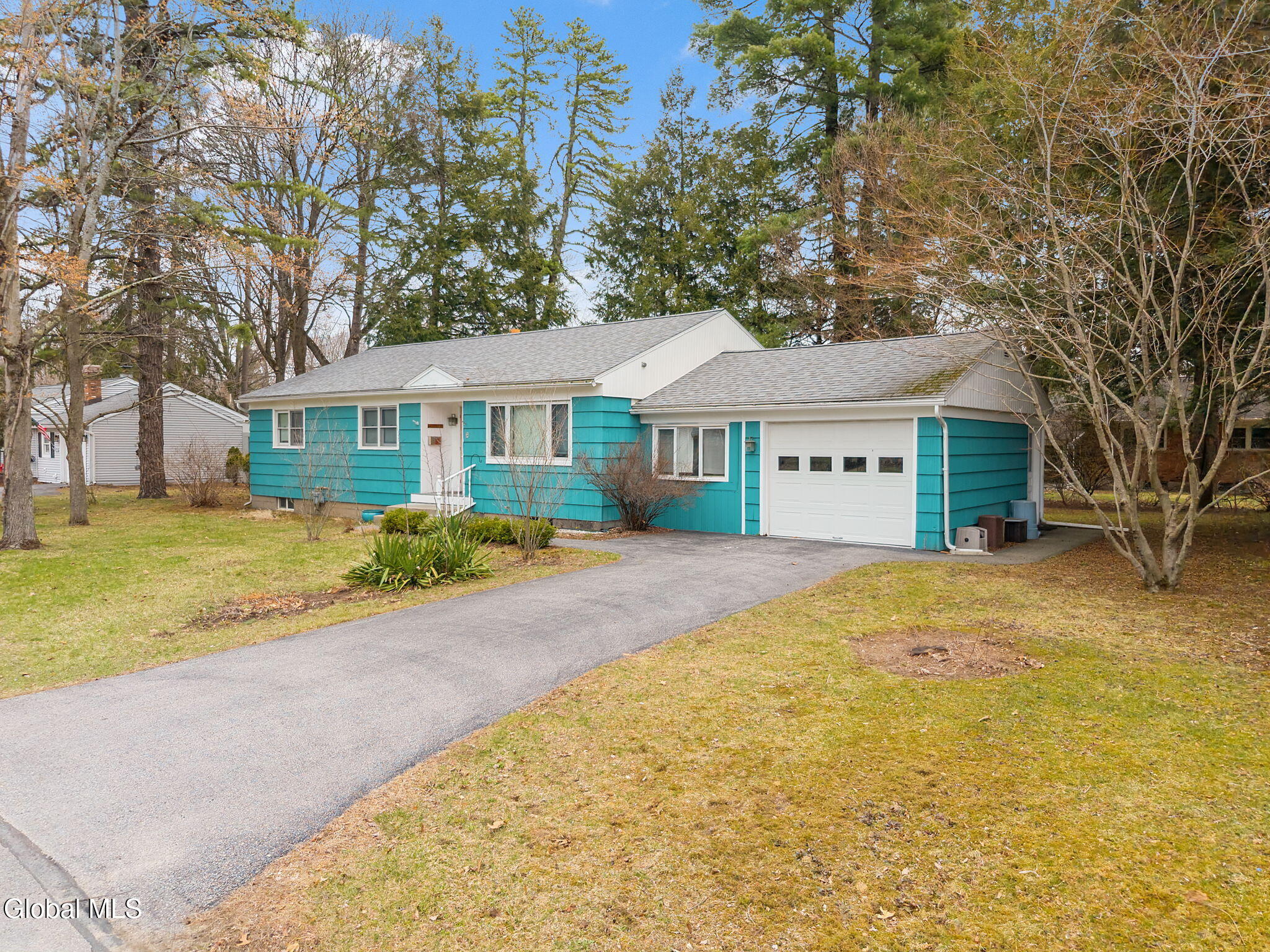 6 Springwood Drive Saratoga Springs NY 12866