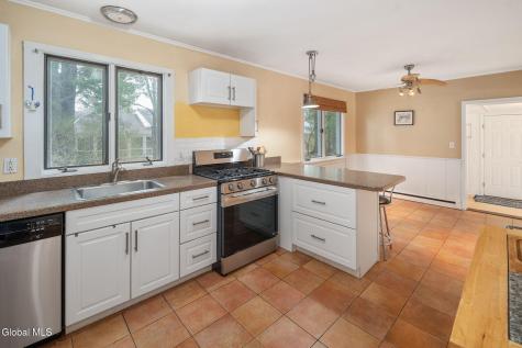6 Springwood Drive Saratoga Springs NY 12866