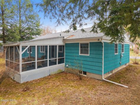6 Springwood Drive Saratoga Springs NY 12866