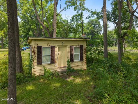 148 River Street Middleburgh NY 12122