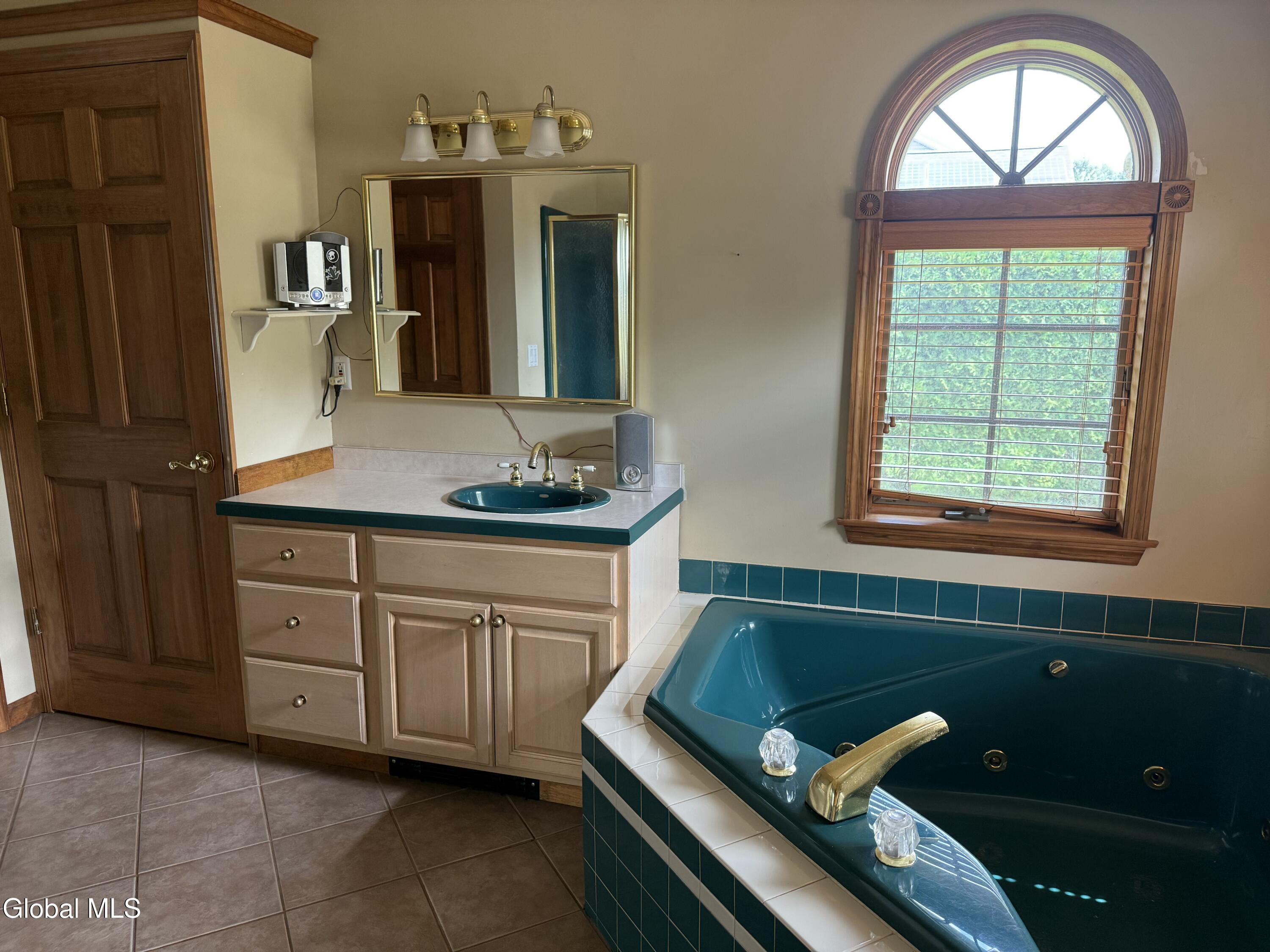 156 Hickory Ridge Road Amsterdam NY 12010
