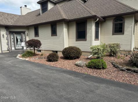 156 Hickory Ridge Road Amsterdam NY 12010