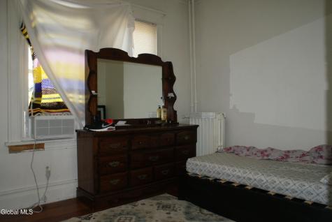 275 W Lawrence Street Albany NY 12208