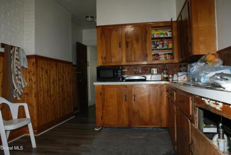 275 W Lawrence Street Albany NY 12208