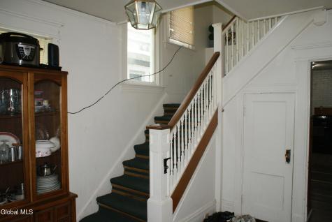 275 W Lawrence Street Albany NY 12208