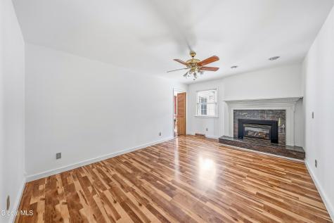 1460 Van Antwerp Road Niskayuna NY 12309