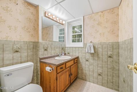 1460 Van Antwerp Road Niskayuna NY 12309