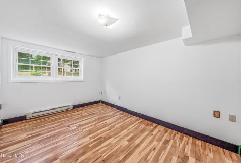 1460 Van Antwerp Road Niskayuna NY 12309