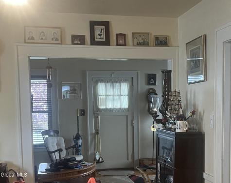 824 Dean Street Schenectady NY 12309