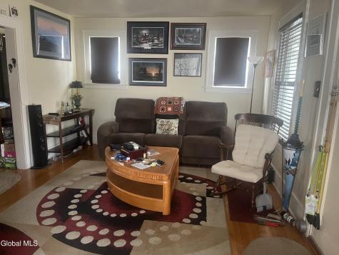 824 Dean Street Schenectady NY 12309