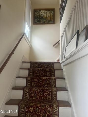 824 Dean Street Schenectady NY 12309