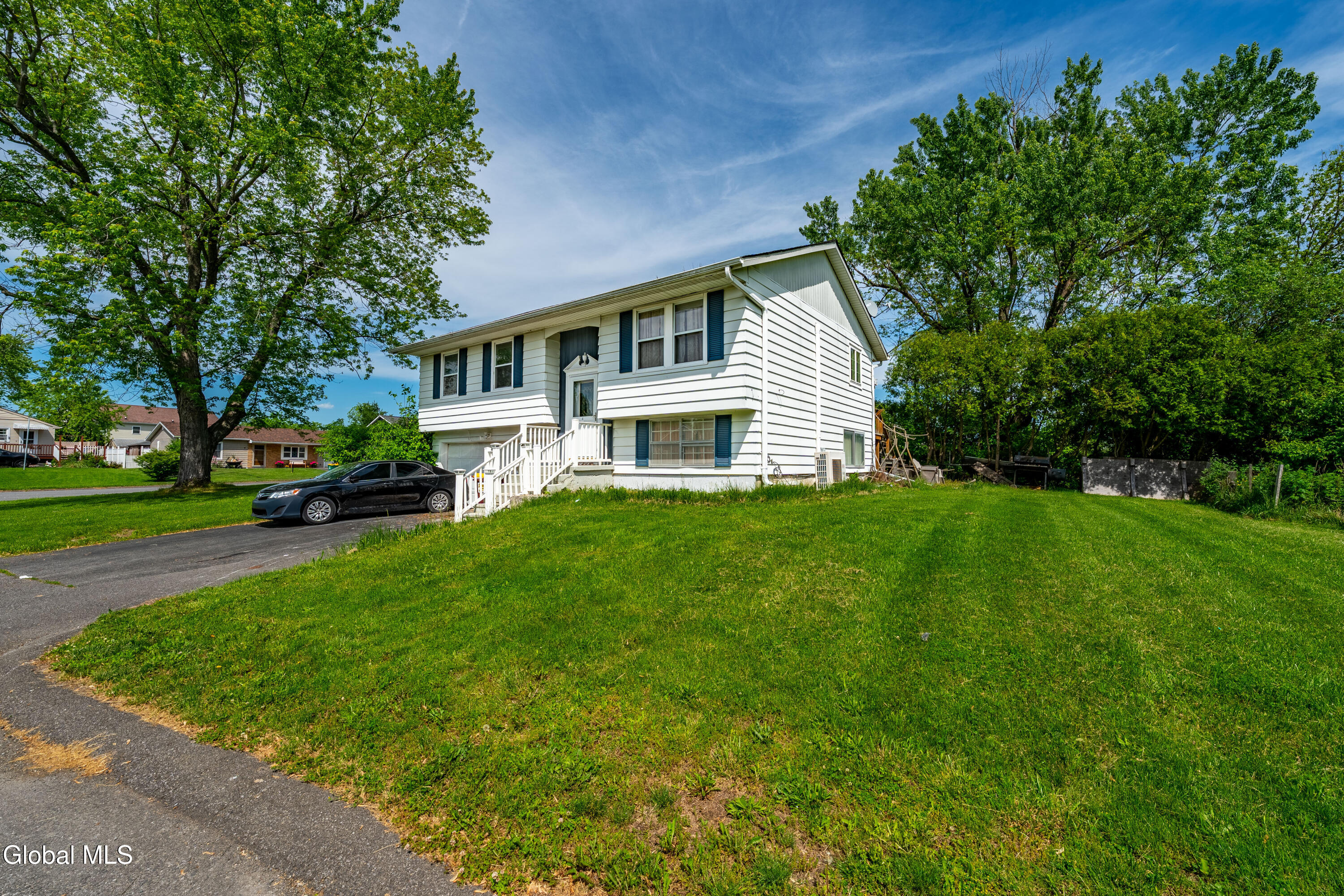 4 Arthur Avenue Hudson NY 12534