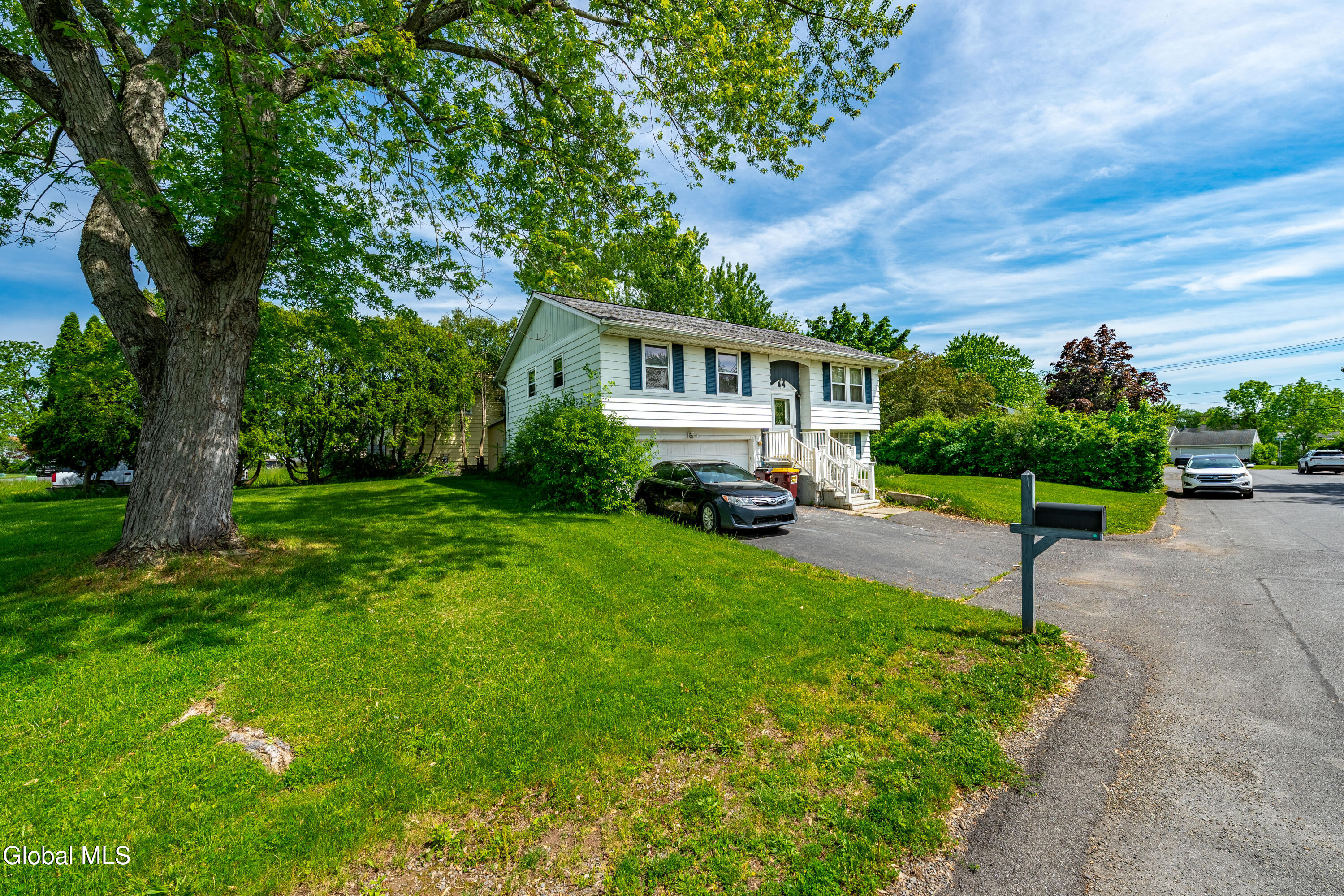 4 Arthur Avenue Hudson NY 12534