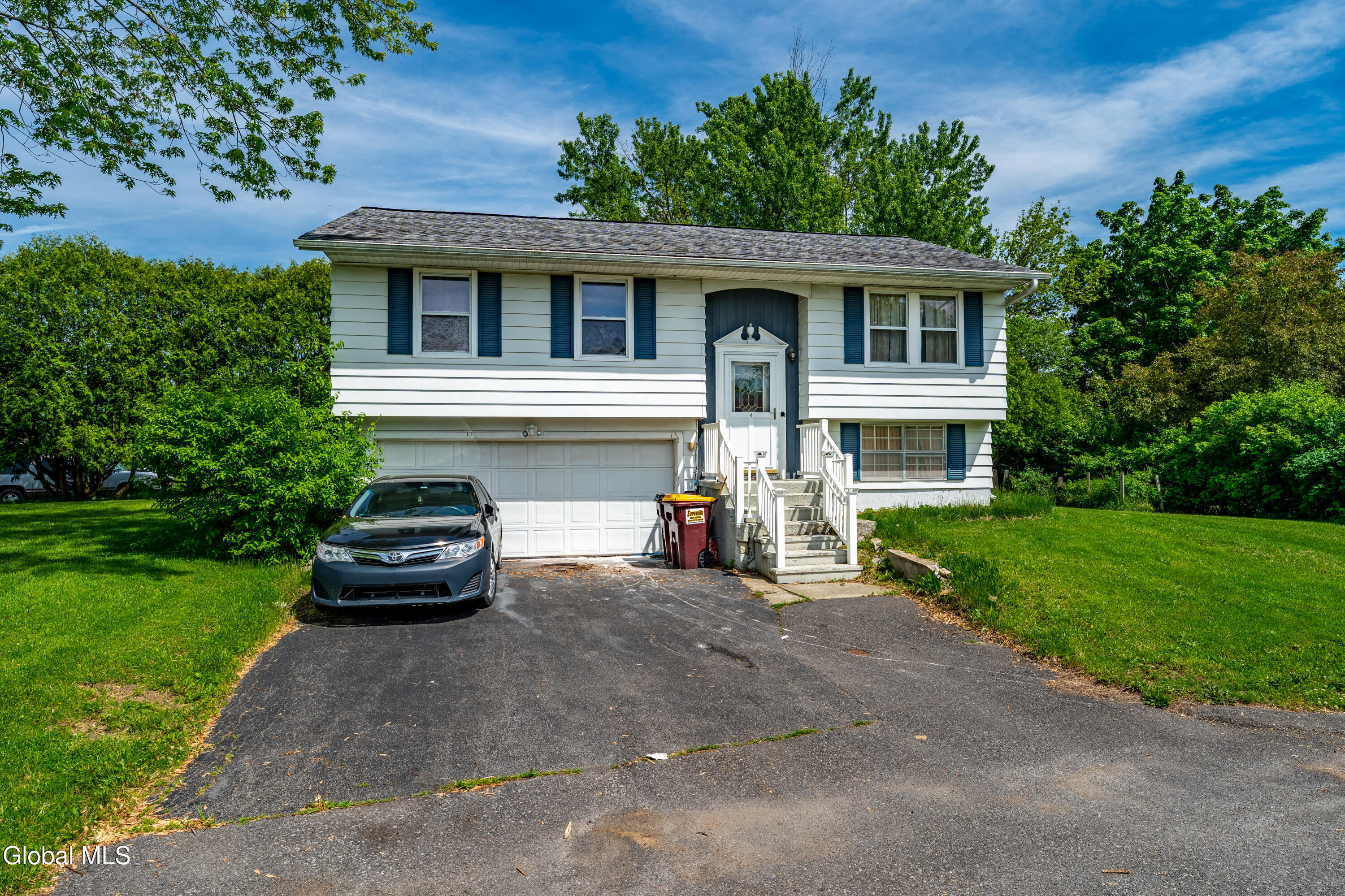 4 Arthur Avenue Hudson NY 12534