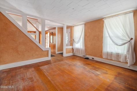 1560 3rd Street Rensselaer NY 12144