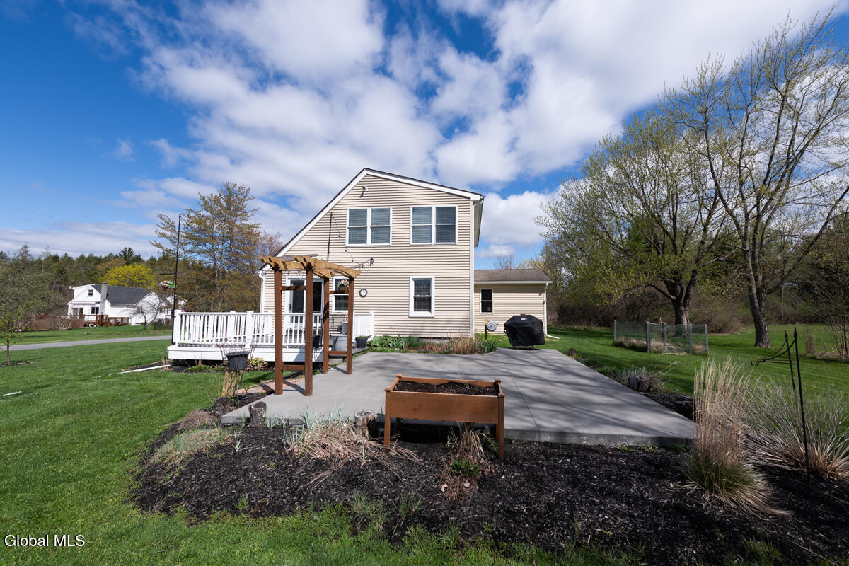 124 Gi Road Altamont NY 12009