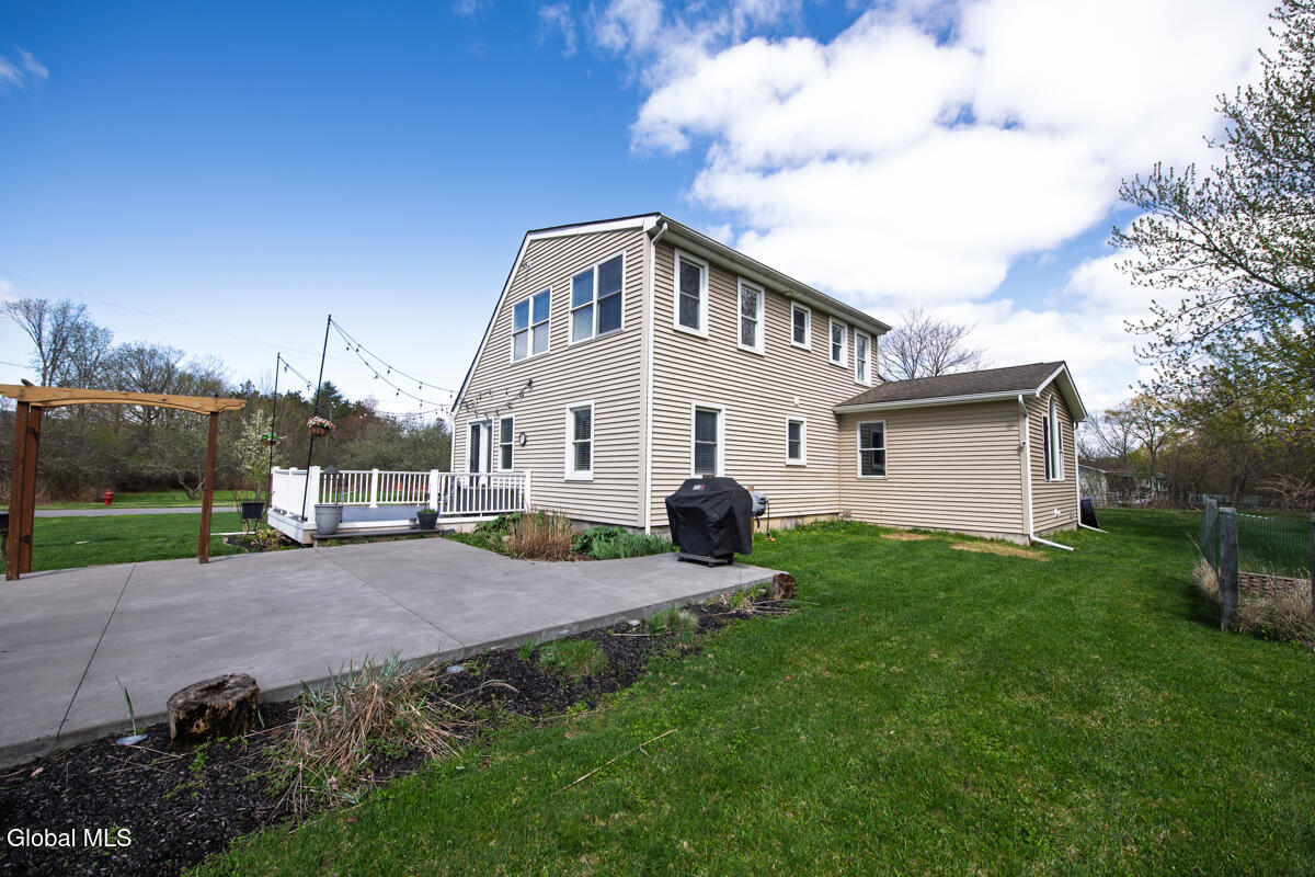 124 Gi Road Altamont NY 12009
