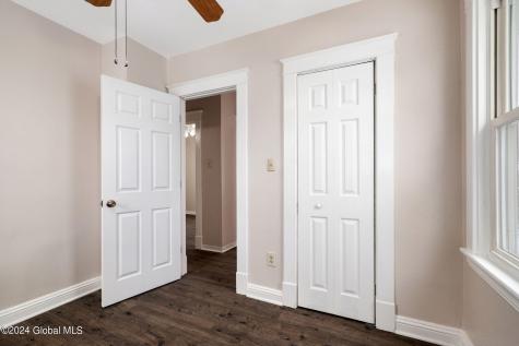 862 Thompson Street Schenectady NY 12306