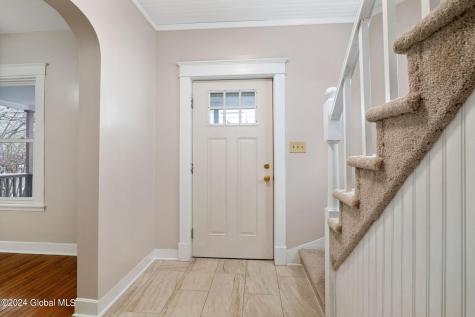 862 Thompson Street Schenectady NY 12306