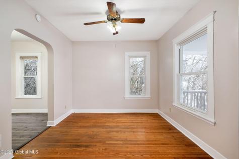 862 Thompson Street Schenectady NY 12306