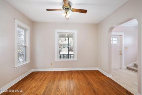 862 Thompson Street Schenectady NY 12306